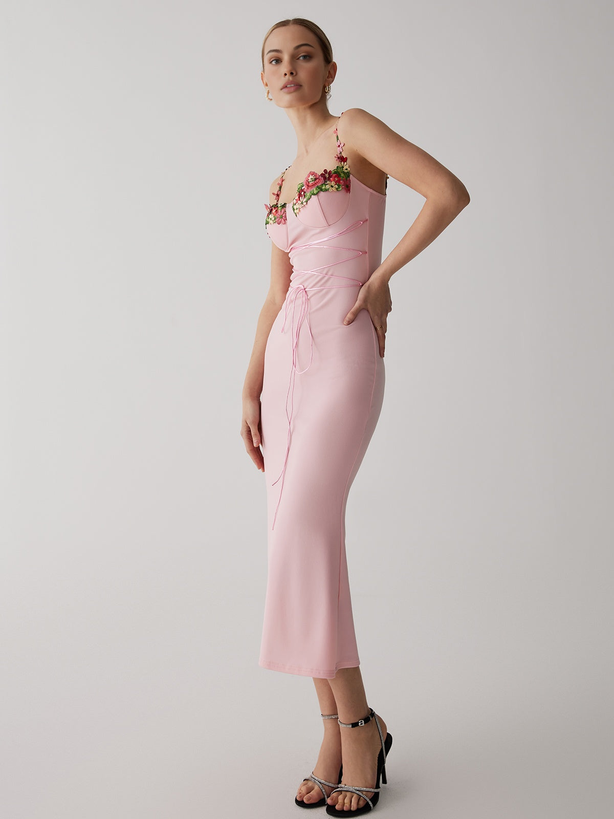 Velorage Harlym Pembe Halter Maksi Elbise | 16400-Lace-up-Slim-Bodycon-pink-XS | 16400-Lace-up-Slim-Bodycon-pink-S | 16400-Lace-up-Slim-Bodycon-pink-M | 16400-Lace-up-Slim-Bodycon-pink-L | 16400-Lace-up-Slim-Bodycon-pink-XL