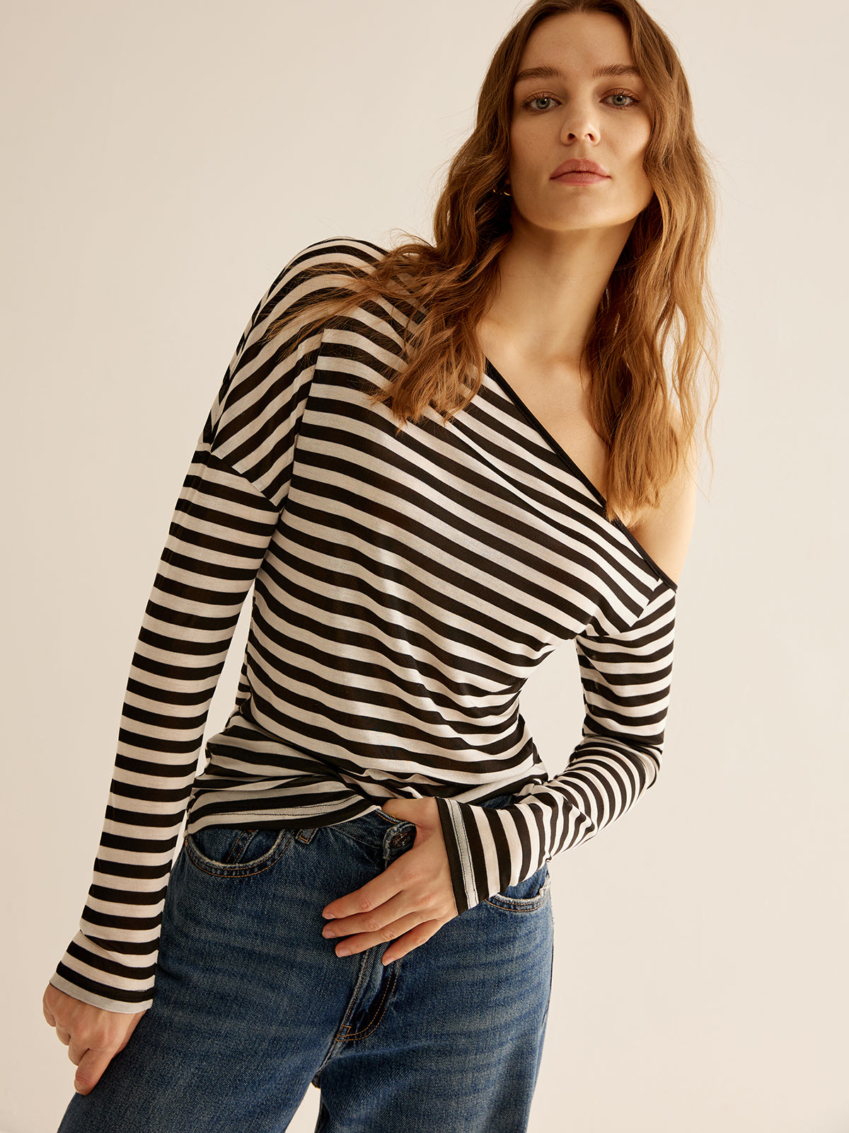 Velorage Pamela Asimetrik Soguk Omuz Tisort | 16400-WO1731662753-black-white-XS | 16400-WO1731662753-black-white-S | 16400-WO1731662753-black-white-M | 16400-WO1731662753-black-white-L | 16400-WO1731662753-black-white-XL