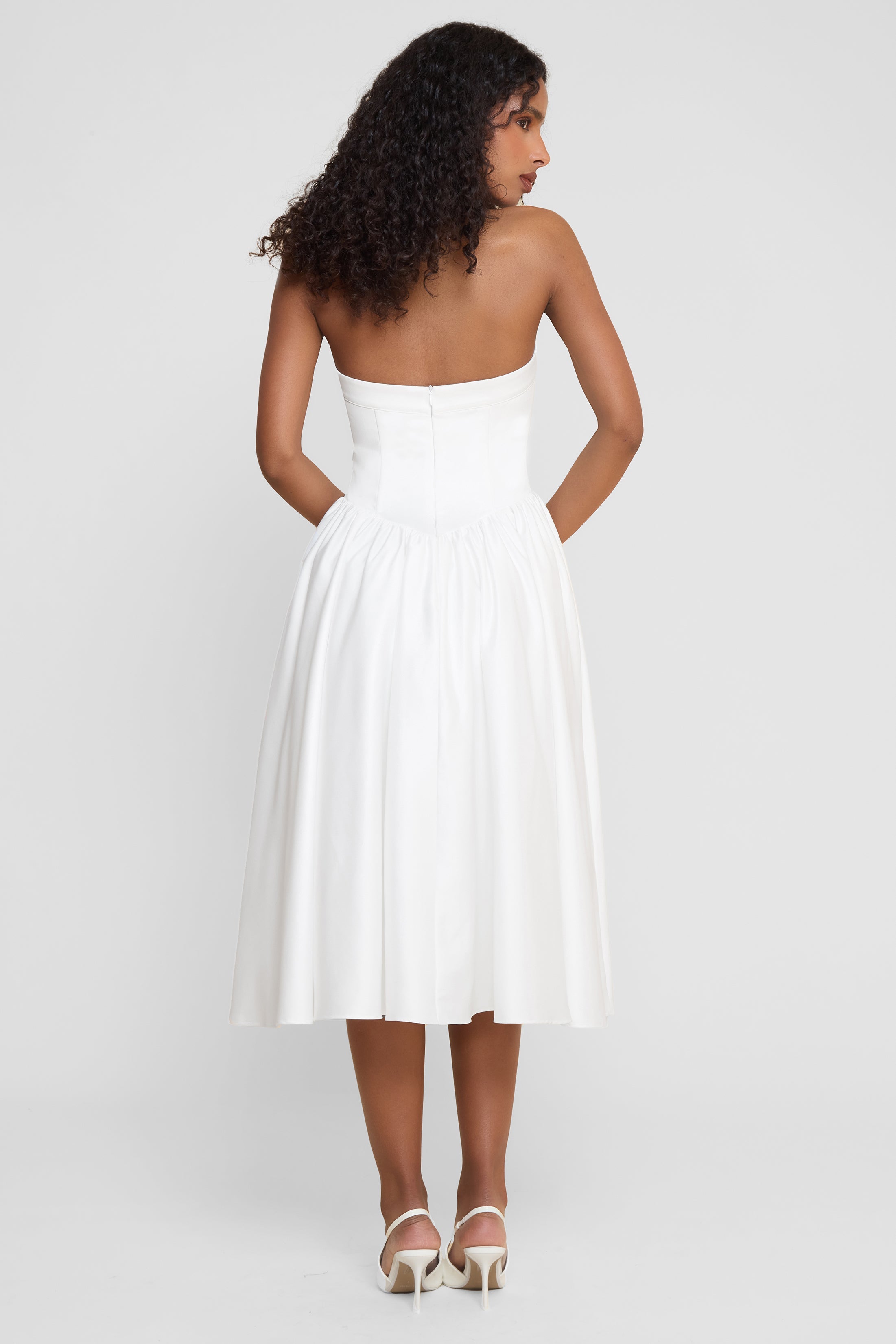 Angely Halter Korse Midi Elbise | D1066-WHITE-XS | D1066-WHITE-S | D1066-WHITE-M | D1066-WHITE-L | D1066-WHITE-XL | D1066-WHITE-XXL
