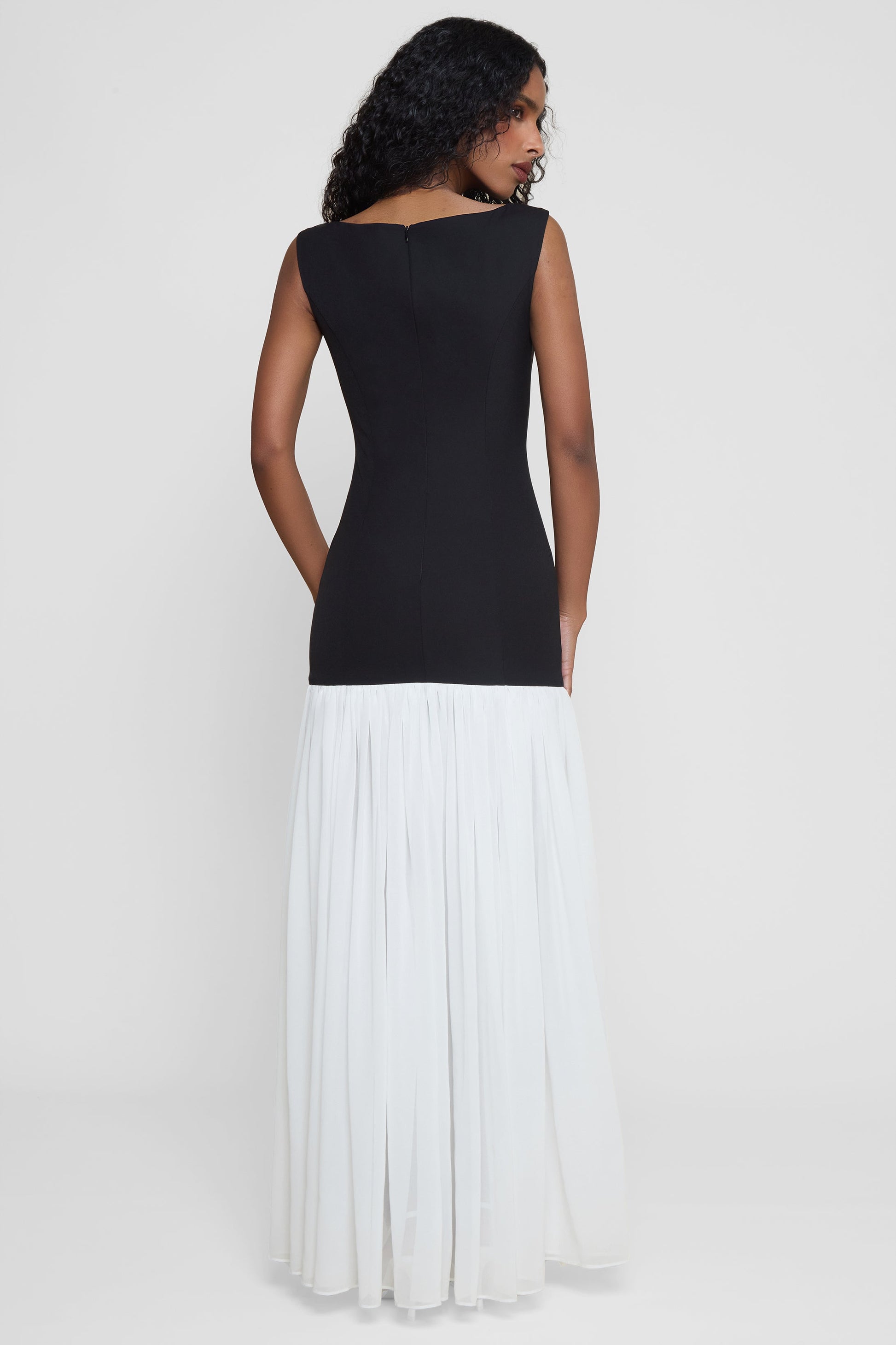 Mirian Kontrast Sifon Maksi Elbise | D1110-BLK-XS | D1110-BLK-S | D1110-BLK-M | D1110-BLK-L | D1110-BLK-XL | D1110-BLK-XXL