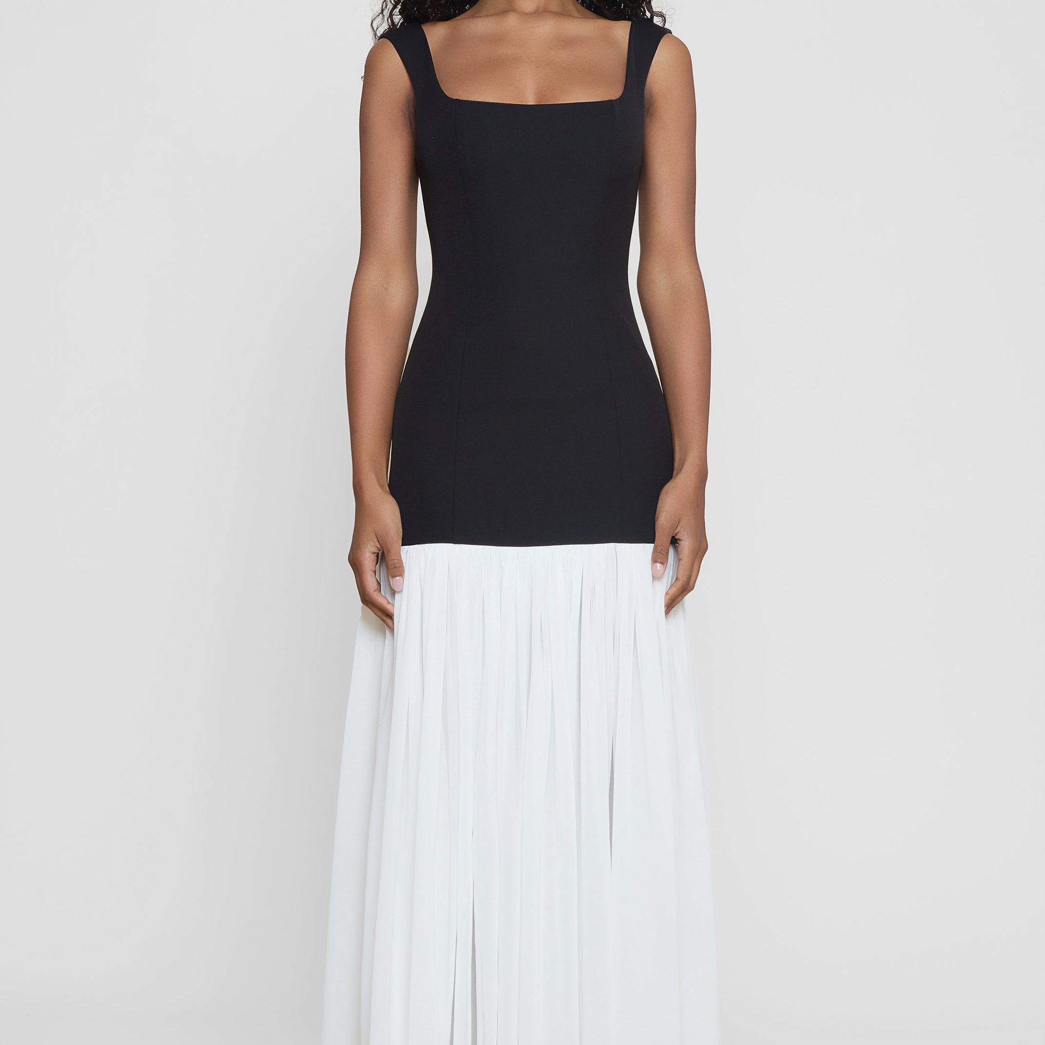 Mirian Kontrast Sifon Maksi Elbise | D1110-BLK-XS | D1110-BLK-S | D1110-BLK-M | D1110-BLK-L | D1110-BLK-XL | D1110-BLK-XXL