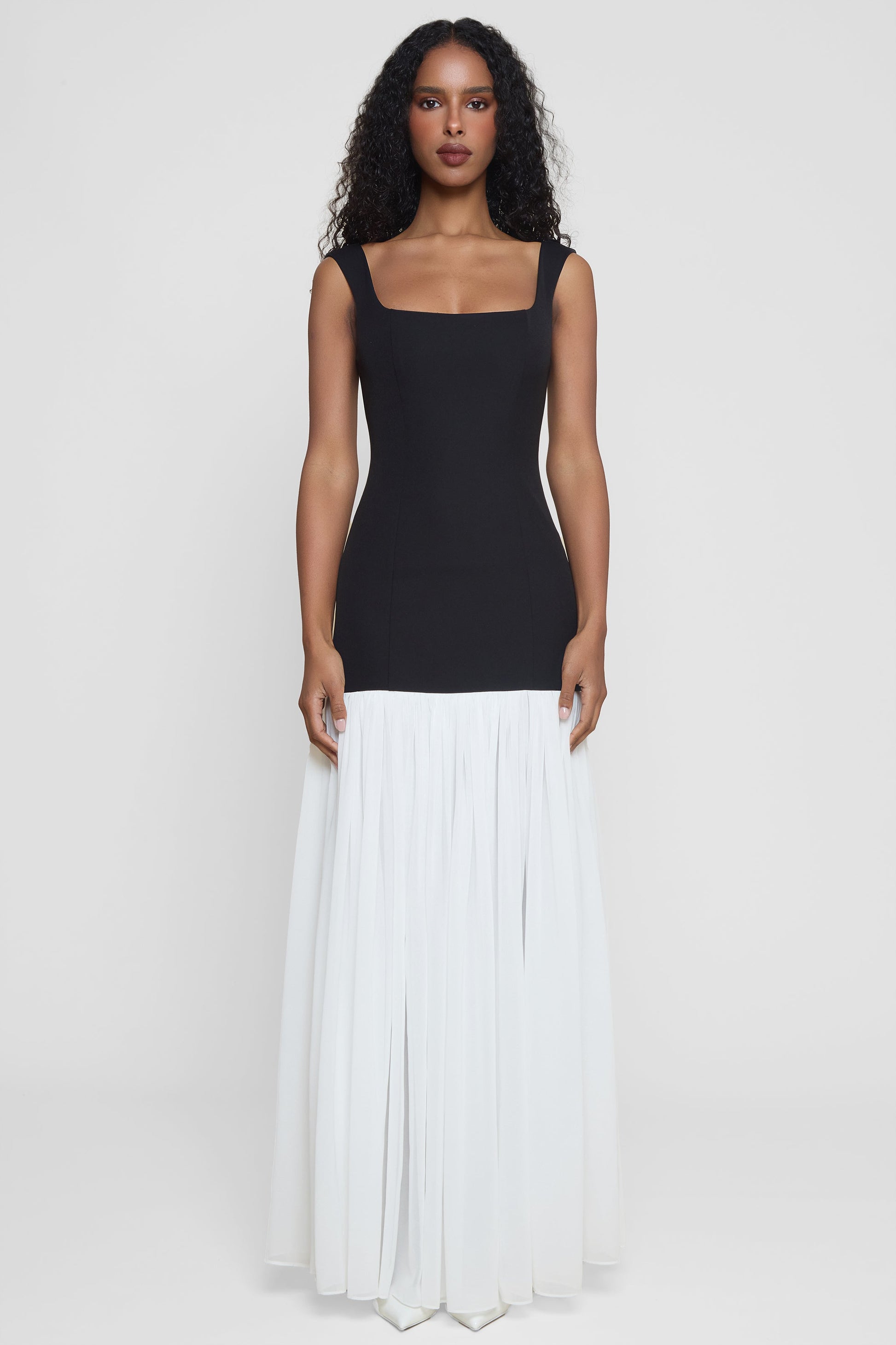 Mirian Kontrast Sifon Maksi Elbise | D1110-BLK-XS | D1110-BLK-S | D1110-BLK-M | D1110-BLK-L | D1110-BLK-XL | D1110-BLK-XXL