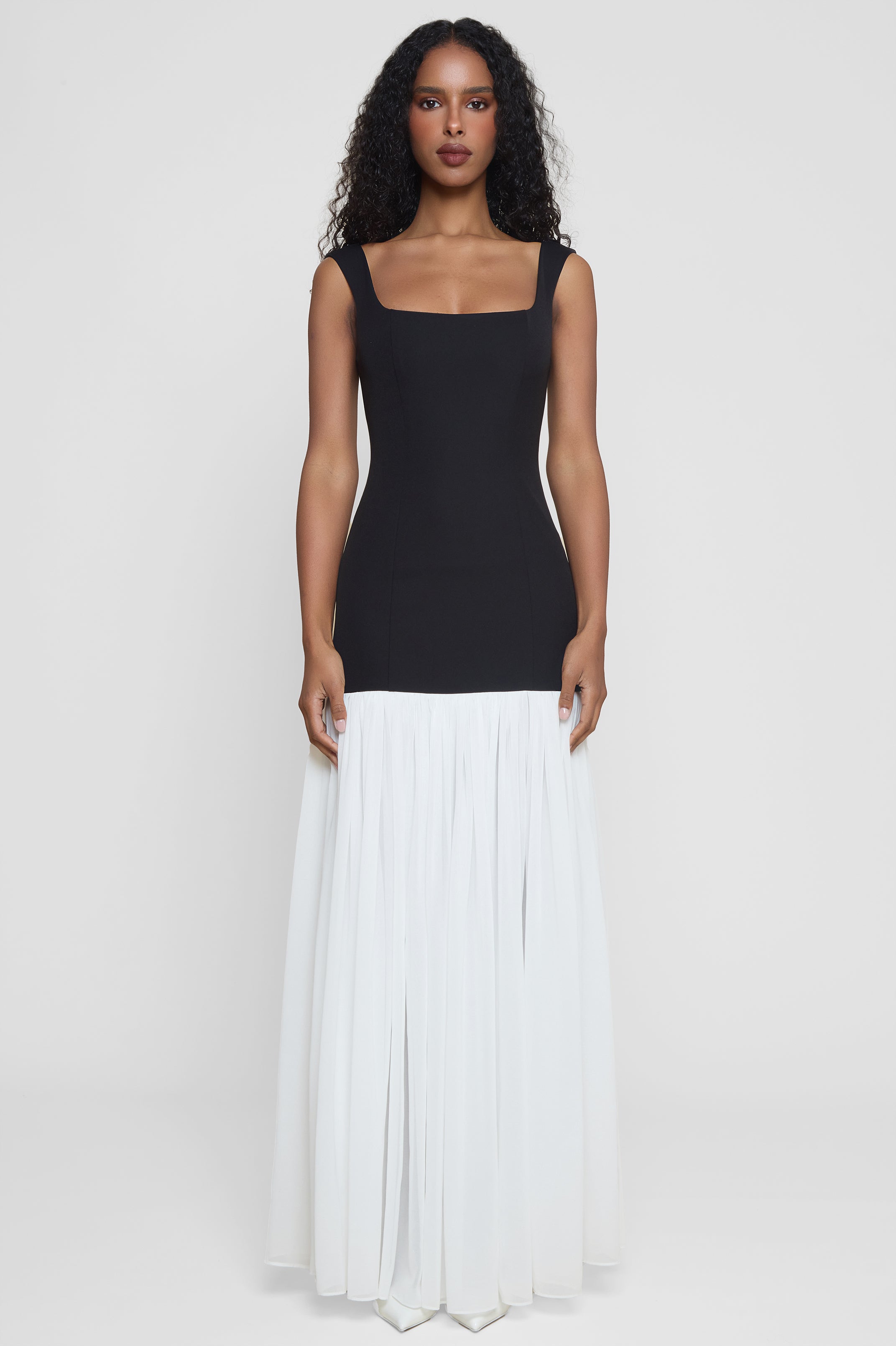 Mirian Kontrast Sifon Maksi Elbise | D1110-BLK-XS | D1110-BLK-S | D1110-BLK-M | D1110-BLK-L | D1110-BLK-XL | D1110-BLK-XXL
