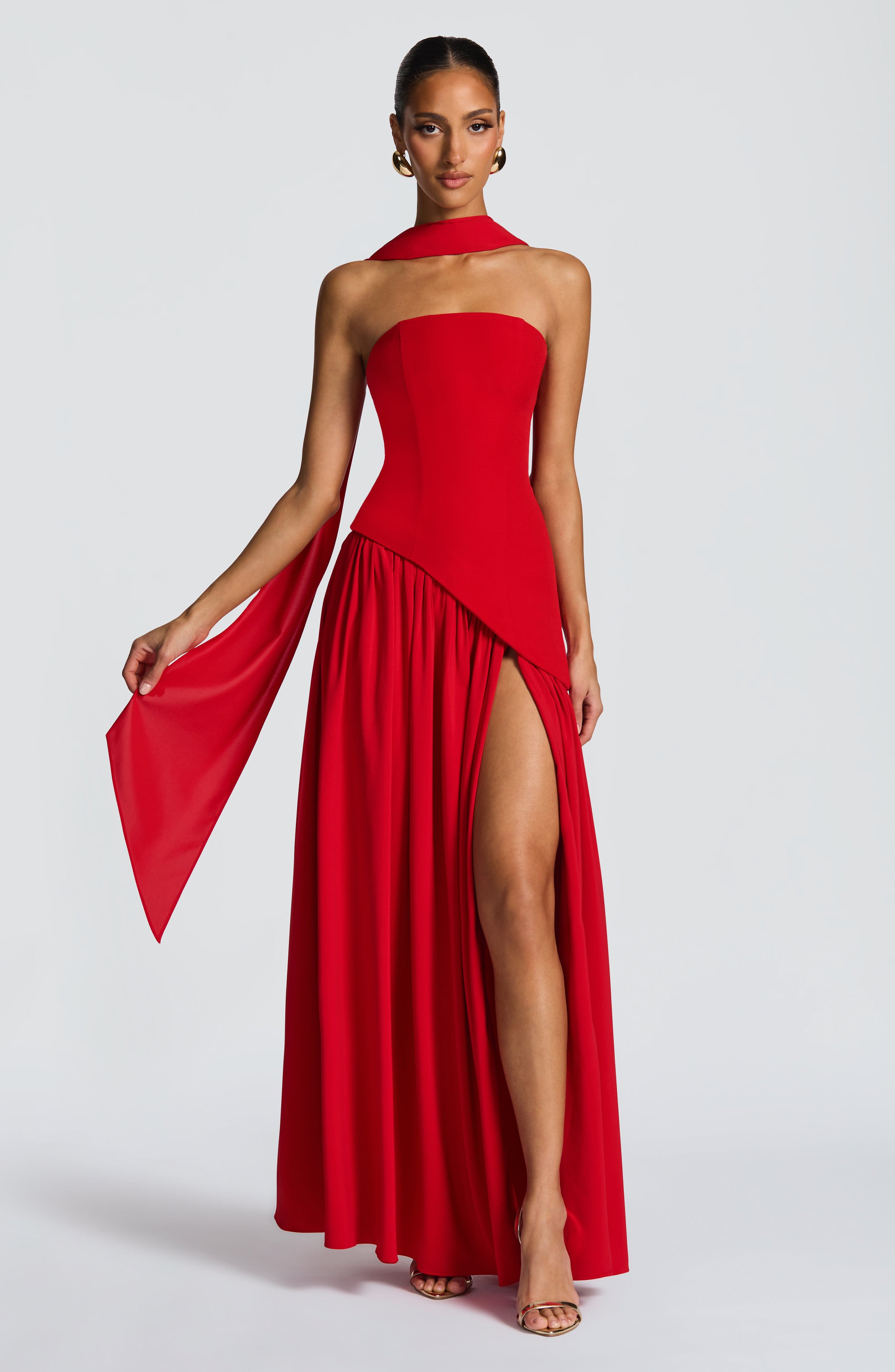 Velorage Cari Fularli Yirtmacli Maxi Elbise | BBF3908-D - RED - XS | BBF3908-D - RED - S | BBF3908-D - RED - M | BBF3908-D - RED - L | BBF3908-D - RED - XL | BBF3908-D - RED - XXL