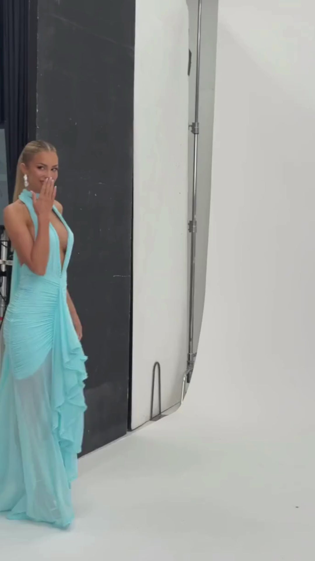 Alesana Halter Maxi Elbise
