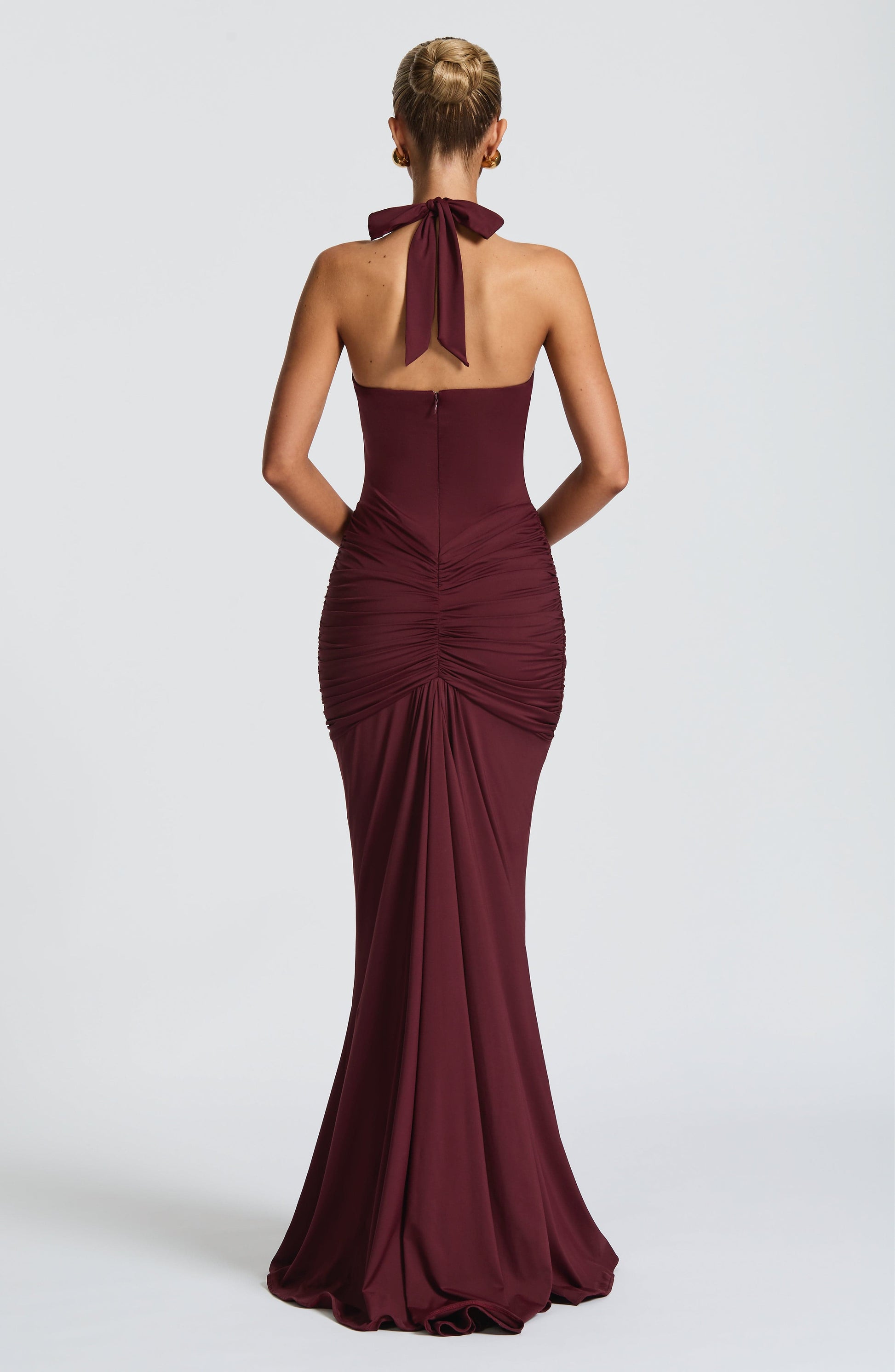Velorage Kynleigh Halter Maxi Elbise