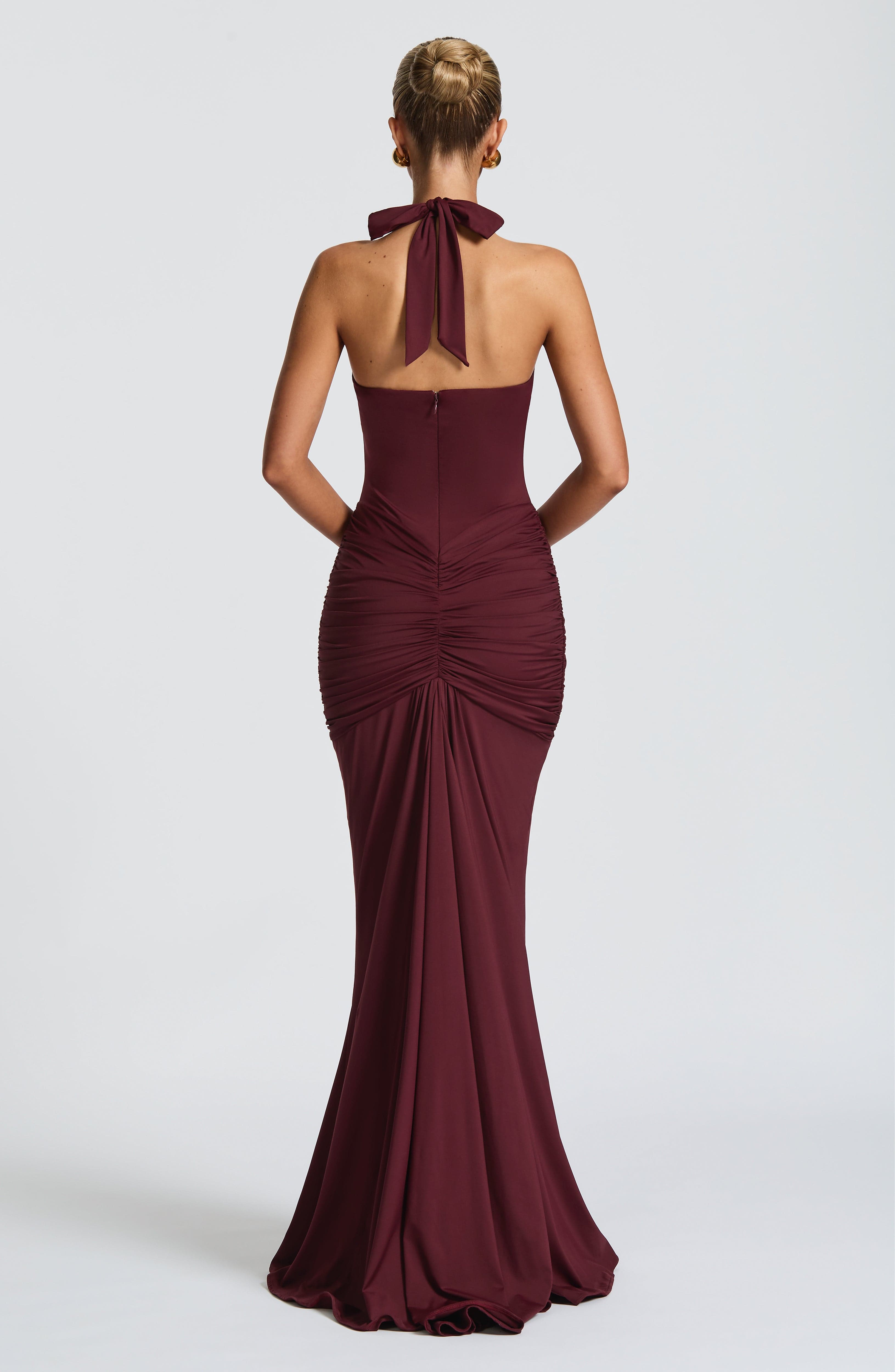 Velorage Kynleigh Halter Maxi Elbise