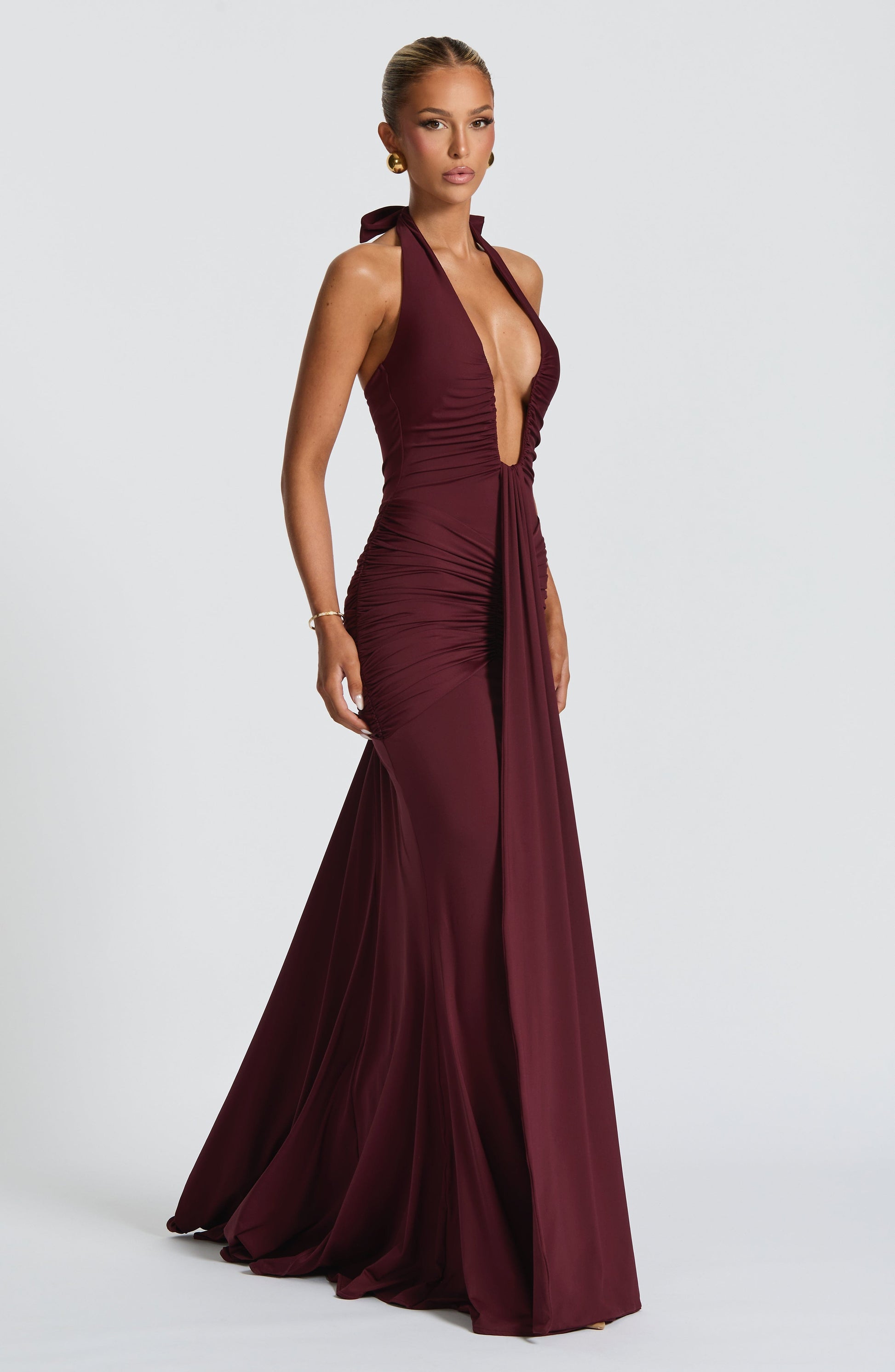Velorage Kynleigh Halter Maxi Elbise