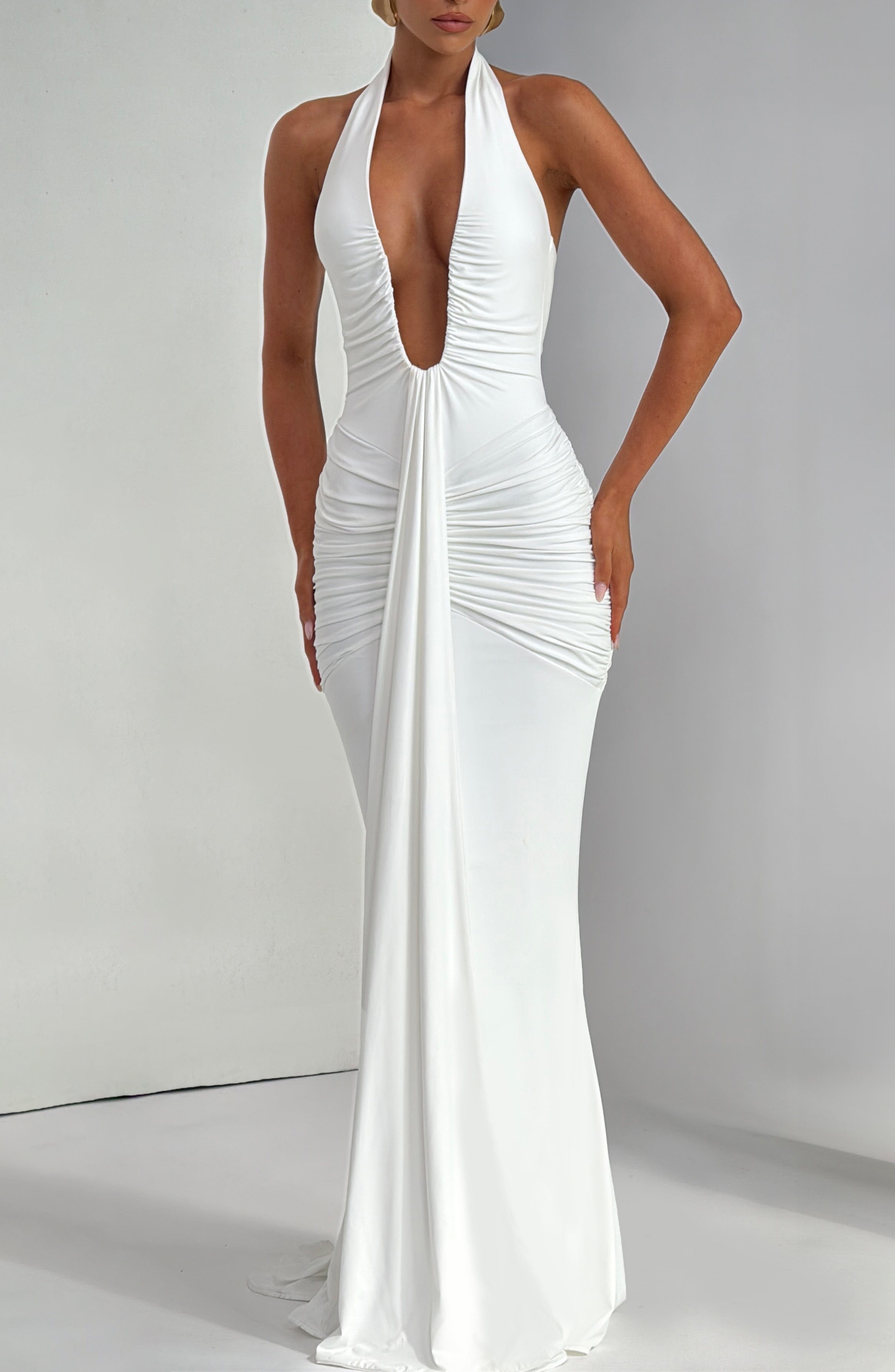 Velorage Kaiulani U Yaka Akiskan Maksi Elbise | BBF4037-D - WHITE - XS | BBF4037-D - WHITE - S | BBF4037-D - WHITE - M | BBF4037-D - WHITE - L | BBF4037-D - WHITE - XL | BBF4037-D - WHITE - XXL